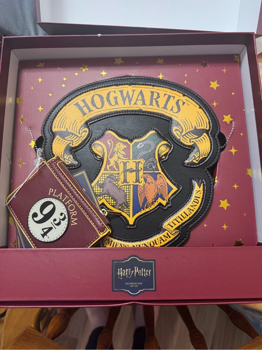 Hogwarts Crest Crossbody Bag with Platform 9 3/4 wallet